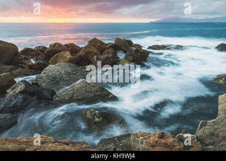 Sonnenuntergang des Ligurischen Meer, Golf von Tigullio, Lavagna, Genua Stockfoto