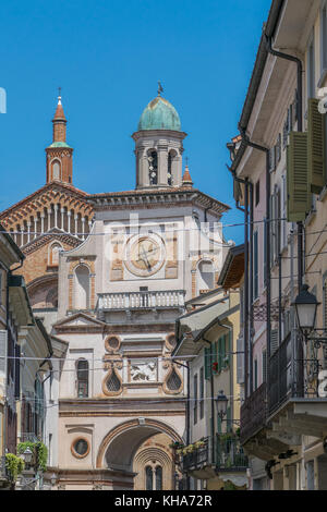 Tor zur City Square crema Italien Stockfoto