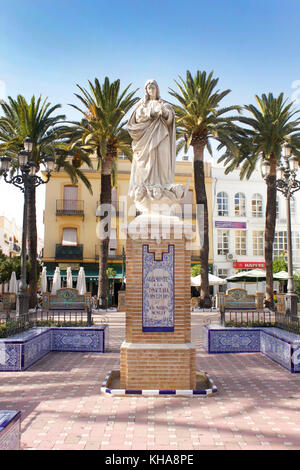 Statue auf der Plaza de La Laguna, Ayamonte, Spanien. Stockfoto