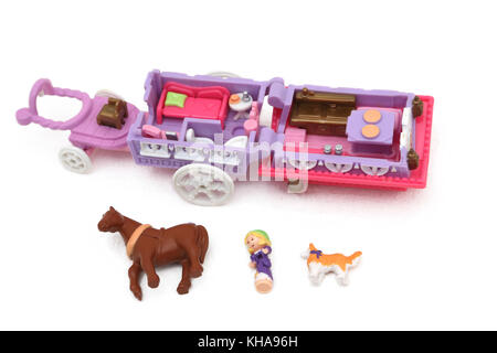 Jahrgang 1990's Toy Polly Pocket Zirkuswagen mit Polly, Pferd und Hund Stockfoto