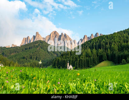 St. Johann in Ranui, St. Giovanni, Johanniskapelle, Geisergruppe, Villnößtal, St. Magdalena, Bozen, Südtirol Stockfoto