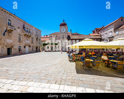 Die romanische Kirche von St. Johannes der Täufer, Platz der Kathedrale in der Altstadt von Trogir, UNESCO-Weltkulturerbe, Split region Stockfoto