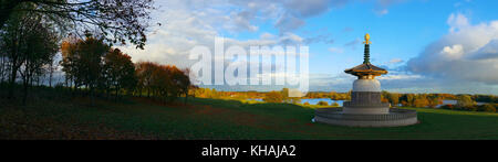 Frieden Pagode in Willen Park, Milton Keynes, Buckinghamshire, England Stockfoto