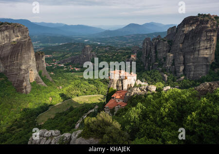 Sonnenuntergang über Kloster Roussanou, METEORA, Grece. Stockfoto