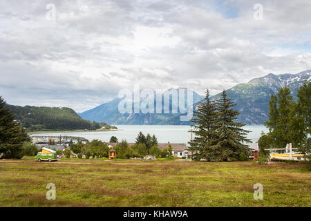 Haines, Alaska, USA - 29. Juli 2017: Blick auf den Hafen von Haines aus dem Fort Seward Seite, Haines. Stockfoto