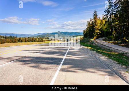 Die malerische Straße, Schiene, Pfad, Weg, Straße, Autobahn Stockfoto