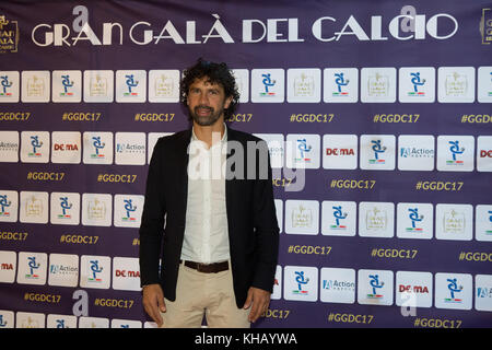 Mailand, Italien. November 2017. Damiano Tommasi, ehemaliger Roma-Mittelfeldspieler und italienischer Nationalfußballspieler, heute Präsident des AIC (Italienischer Fußballverband), bei der Pressekonferenz anwesend, die den "Gran Galà del calcio"-Abend vorstellt. Quelle: Luca Marenda/Pacific Press/Alamy Live News Stockfoto