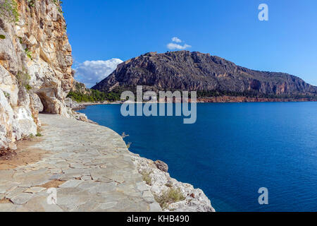 Strandpromenade, Fußweg, Nafpio, Peleponnese, Griechenland Stockfoto