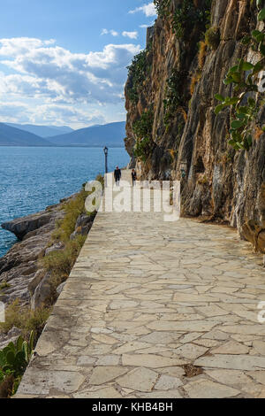 Strandpromenade, Fußweg, Nafpio, Peleponnese, Griechenland Stockfoto