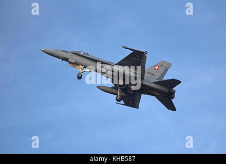 Swiss Air Force Mcdonnell Douglas F 18 C/A Hornet schnell Twin vierstrahligen Jet Fighter Aircraft. Auf 4 Woche Pilot Training. Stockfoto