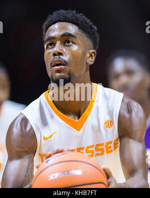 Universität von Tennessee, Tennessee, 14. November 2017: Jordanien Knochen #0 der Tennessee Volunteers schießt sich während der NCAA Basketball Spiel zwischen der Universität von Tennessee Volunteers und die High Point University Leoparden in Thompson Boling Arena in Knoxville TN Tim Gangloff/CSM werfen Stockfoto