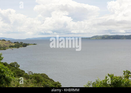 Lake Victoria sichtbar aus dem kleinen Dorf Busagazi in Uganda, Afrika. Stockfoto