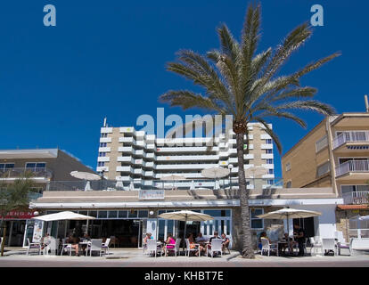 Palma de Mallorca, Balearen, Spanien - 25. Mai 2017: Brasilia Restaurant an der Playa de Palma Beach Mai 25, 2017 in Palma de Mallorca, Balearen isl Stockfoto