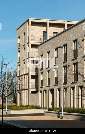 Girton College Swirles Hof ist Teil des neuen Stadtteils von Eddington von Grund auf in Nord West Cambridge gebaut wird. Cambridgeshire, Großbritannien. Stockfoto