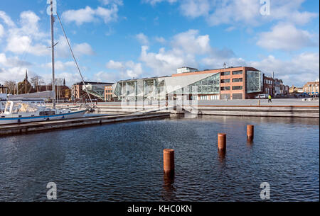 Kulturvaerftet Og Bibliotek (The Kultur Yard und Bibliothek) an der Uferpromenade in Helsingør Dänemark Stockfoto