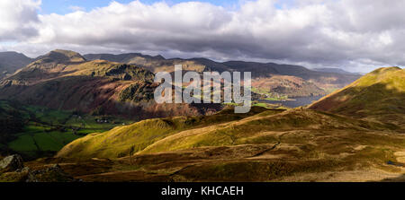 Blick vom Gipfel des angletarn Pikes mit mehreren wainwrights Stockfoto