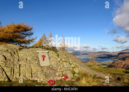 Am schönsten war Memorial auf dem Gipfel des Schloss crag im Borrowdale, Lake District Stockfoto