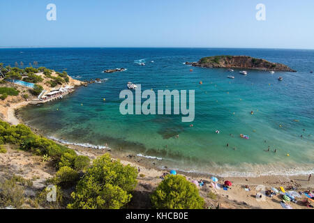 Portale, Balearen, Spanien - 15. August 2017: Strand Blick von oben auf einen sonnigen Tag am 15. August 2017 in Soller, Mallorca, Balearen, Spa Stockfoto