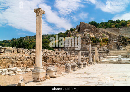 Alte helenistic und römische archäologische Ausgrabungen in der Stadt Ephesus in der Türkei. Stockfoto