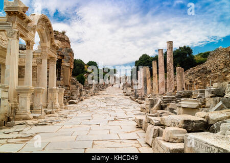 Alte helenistic und römische archäologische Ausgrabungen in der Stadt Ephesus in der Türkei. Stockfoto