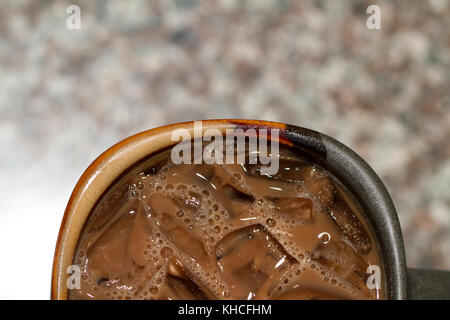 Eiskaffee in Schale Stockfoto