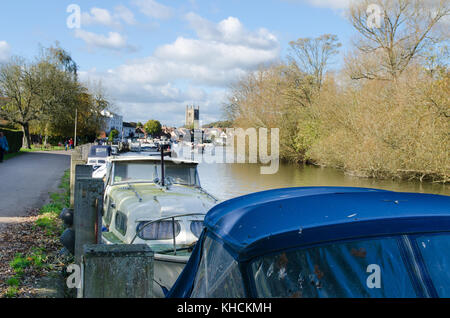 Boote auf dem Fluss in Henley on Thames Stockfoto