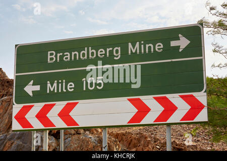 Schild für Brandberg Mine, Jodhpur District, Kunene Region, Namibia, Afrika Stockfoto