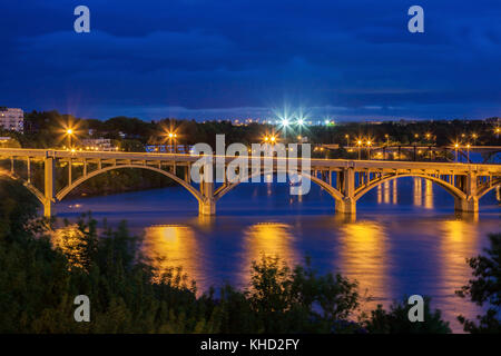 South Saskatchewan River in Saskatoon. Saskatoon, Saskatchewan, Kanada. Stockfoto