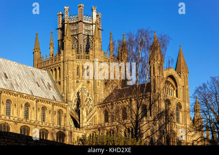 ELY, CAMBRIDGESHIRE, UK - 23. NOVEMBER: Außenansicht von Ely Kathedrale von Ely am 23. November 2012 Stockfoto