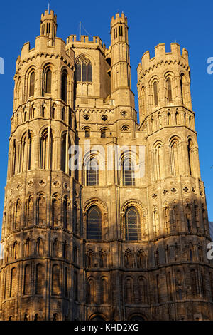 ELY, CAMBRIDGESHIRE, UK - 23. NOVEMBER: Außenansicht von Ely Kathedrale von Ely am 23. November 2012 Stockfoto