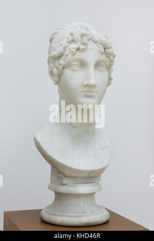 Marmorbüste der Griechischen Dichterin Sappho von italienischen klassizistischen Bildhauer Antonio Canova (?) aus der Zeit um 1818 im Museum der bildenden Künste (Museum der schönen Künste) in Leipzig, Sachsen, Deutschland. Stockfoto