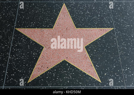 HOLLYWOOD, CA - DEZEMBER 06: Leerer Stern auf dem Hollywood Walk of Fame in Hollywood, Kalifornien am 6. Dezember 2016. Stockfoto