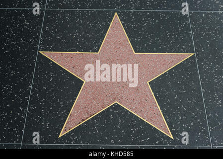 HOLLYWOOD, CA - DEZEMBER 06: Leerer Stern auf dem Hollywood Walk of Fame in Hollywood, Kalifornien am 6. Dezember 2016. Stockfoto