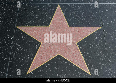 HOLLYWOOD, CA - DEZEMBER 06: Leerer Stern auf dem Hollywood Walk of Fame in Hollywood, Kalifornien am 6. Dezember 2016. Stockfoto