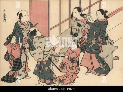 Zwei kamuro Zimmermädchen versuchen, zwei Samurai auf Ihre Kurtisane Mätressen zu ziehen. Szene in Yoshiwara vergnügen Viertel. Holzschnitt von masanobu Okumura (1686-1764) von Fuzoku Emakimono, Bild Scrollen von Wasser Handel, Tokio, Reprint circa 1880. Stockfoto