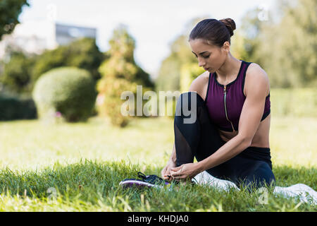 Schnürung Schuhe Stockfoto