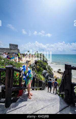 Main Struktur über das Karibische Meer im Mayan site von Tulum, Quintana Roo (Mexiko) Stockfoto