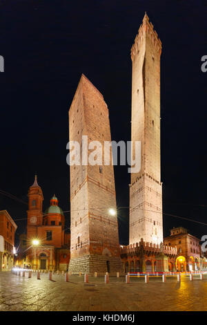 Zwei Türme von Bologna, Italien Stockfoto