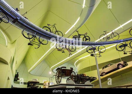 Vereinigtes Königreich, Schottland, Glasgow, RIVERSIDE MUSEUM VON ZAHA HADID Stockfoto