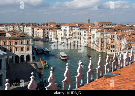 Italien, Veneto, Venedig, Blick auf den Canale grande AUS DER Fondaco dei Tedeschi TERRASSE Stockfoto