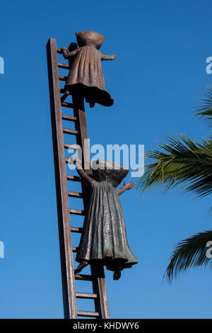 Mexiko, Bundesstaat Jalisco, Puerto Vallarta. El Centro, alter Teil der Innenstadt. Der Malecon, Uferpromenade, bekannt für seinen Blick auf Banderas Bay und B. Stockfoto