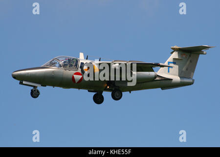 Volkel, Niederlande - 18.06.2009: österreichische Luftwaffe Saab 105 Trainer jet Landung auf volkel Airbase. Stockfoto