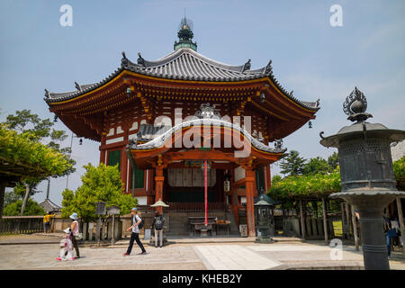 Nara, Japan - 31. Mai 2017: nanendo, südlichen achteckigen Saal, an der kofukuji Tempel in Nara Stockfoto