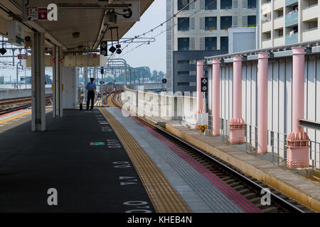 IgA Ueno – Japan, 1. Juni 2017: Leerer moderner Bahnhof in IgA Ueno Stockfoto