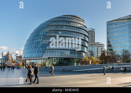 Rathaus, Sitz der Greater London Authority (GLA), der Bürgermeister von London und der London Assembly, Southwark, London, England, Vereinigtes Königreich Stockfoto