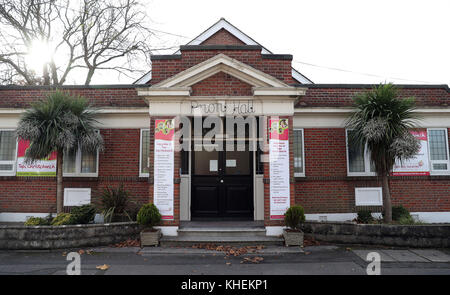 Gesperrt am 0001. November 17 EINE allgemeine Ansicht der Tops Day Nursery in Christchurch, Bournemouth, die die Verwendung von Glitzer verboten hat, wegen der Bedenken über die Schäden, die es tut, um die Umwelt. Stockfoto