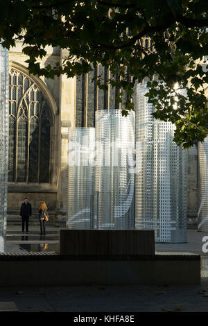 Detail der urbanen Raum durch Pezo von Ellrichshausen und Felice Varini, Trinity Square, Außenminister Hull, Hull, England Stockfoto