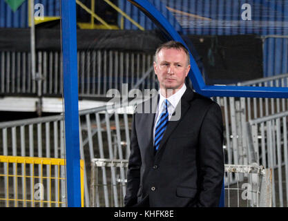 Michael O'Neill's erstes Spiel für Nordirland. O'Neill gelang es Nigel Worthington und sein erstes Spiel war zu Hause in Norwegen am 29. Februar 2012 im Windsor Park von Belfast. Stockfoto