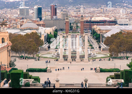 Blick von Barcelona Museu Nacional d'Art de Catalunya, Montjuic Berg. Spanien. Plaza Espana Stockfoto