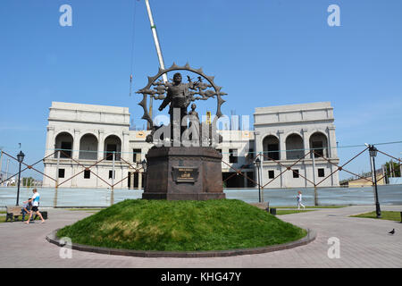 Barnaul, Russland - 25. Juni: Denkmal für die Siedler am 25. Juni 2014 in Barnaul. Barnaul ist eine Hauptstadt der Region Altai. Stockfoto